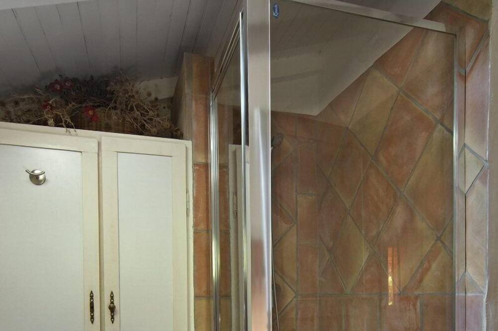 Photo of Bathroom in Sigonce