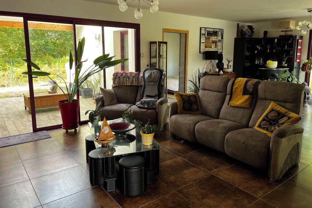 Photo of Livingroom in Parentis-en-Born
