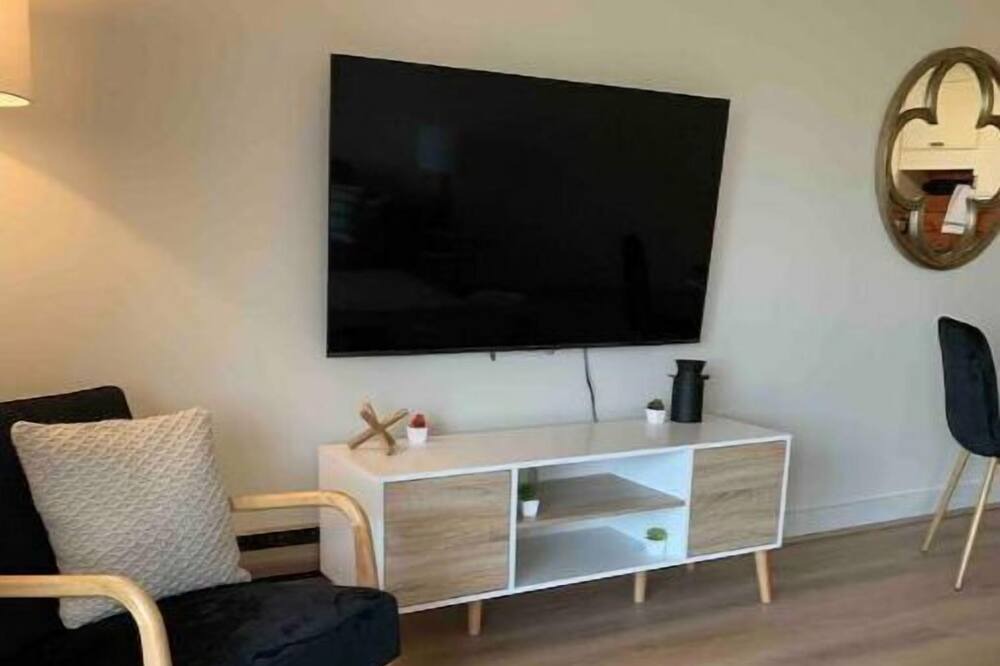 Photo of Livingroom in Long Lake