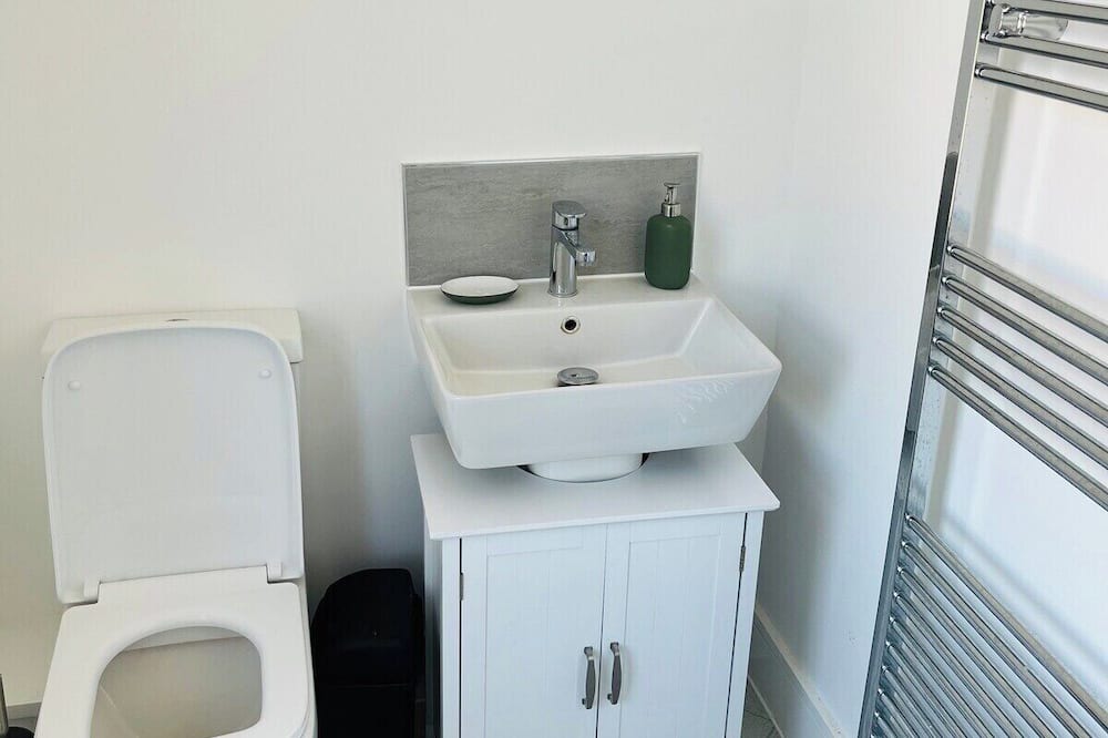 Photo of Bathroom in Rochester East Ward