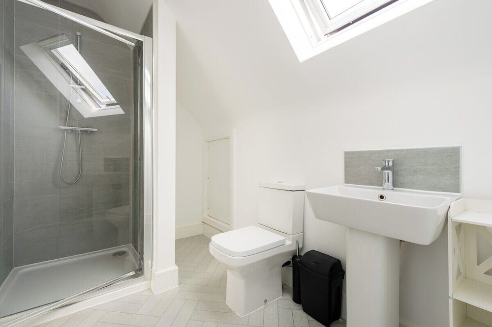 Photo of Bathroom in Rochester East Ward