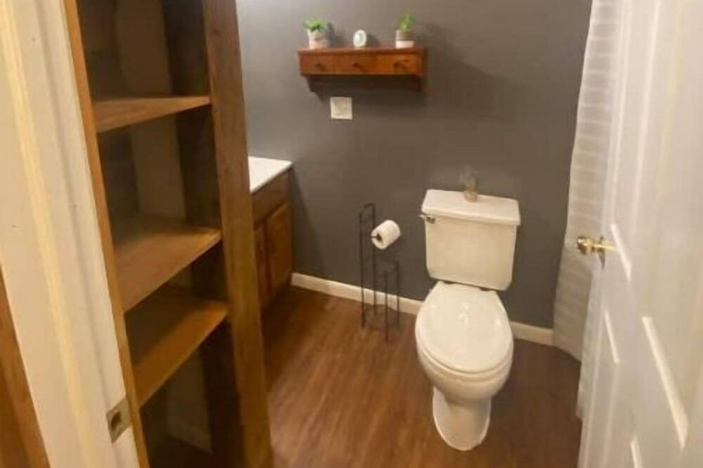 Photo of Bathroom in Spencer