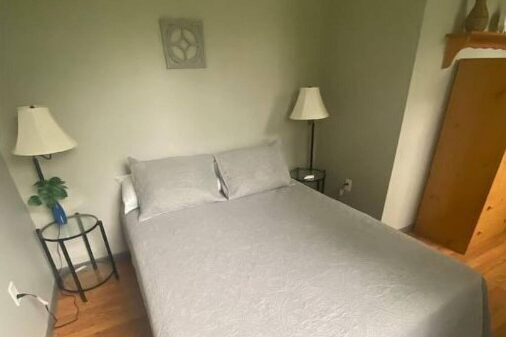 Photo of Bedroom in Spencer