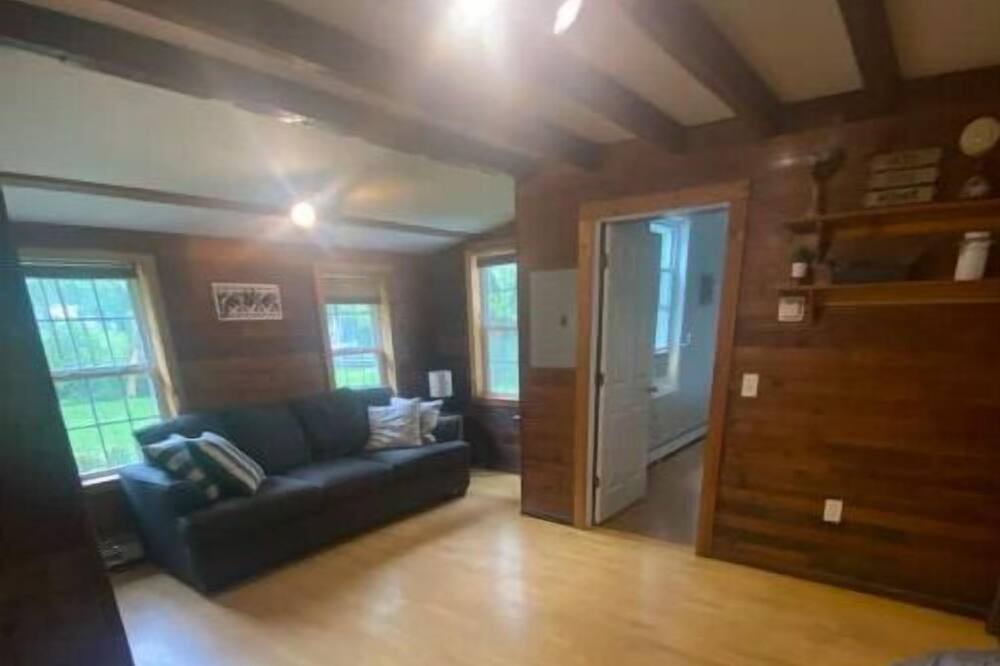 Photo of Livingroom in Spencer