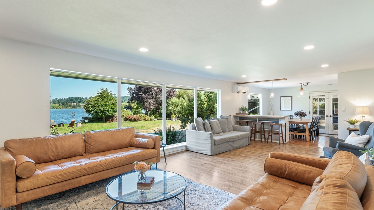 Photo of Livingroom in Edmonds