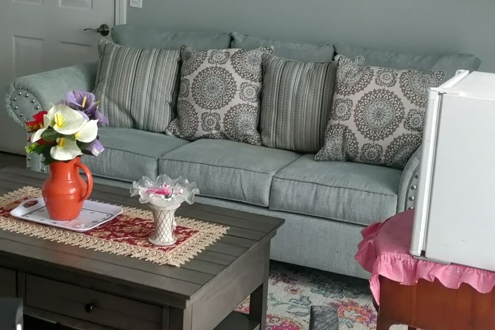 Photo of Livingroom in Bloomfield