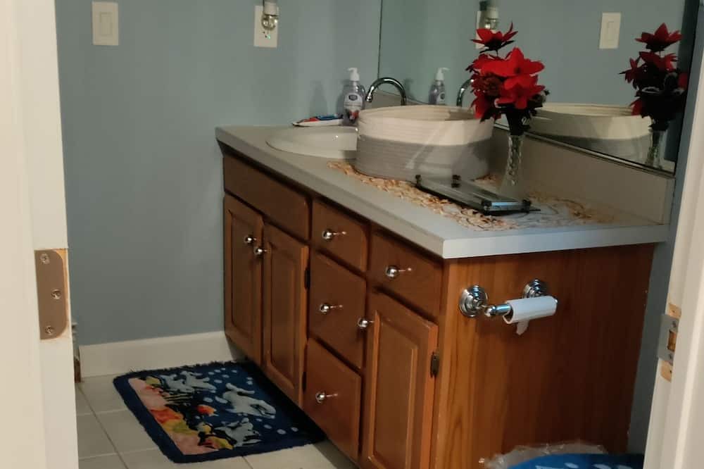 Photo of Bathroom in Bloomfield