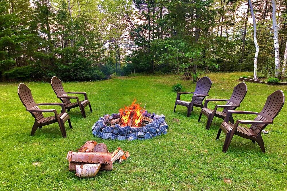 Photo of Outdoor in Deer Lake
