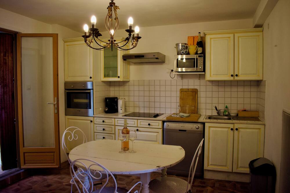 Photo of Kitchen in Olonzac