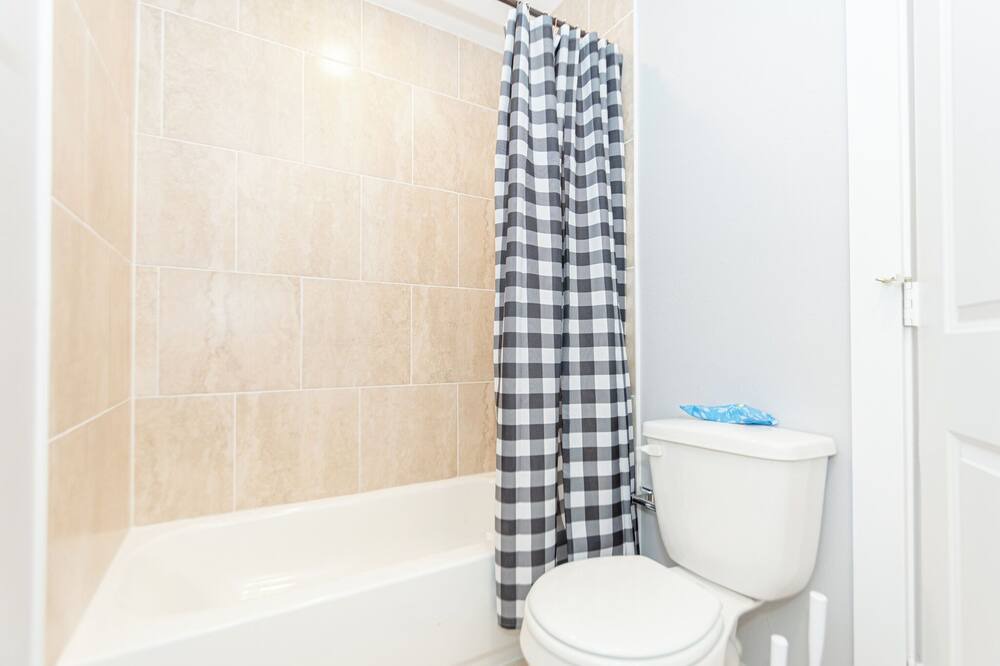 Photo of Bathroom in North Shore