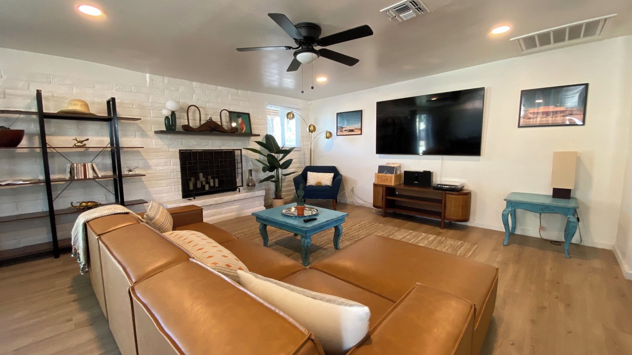 Photo of Livingroom in Drexel Heights