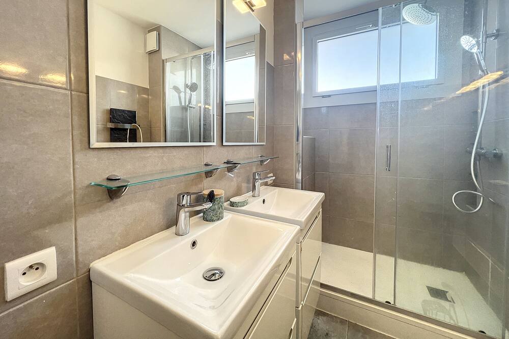 Photo of Bathroom in Moulin a Vent