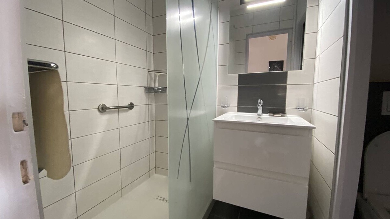 Photo of Bathroom in Le Port