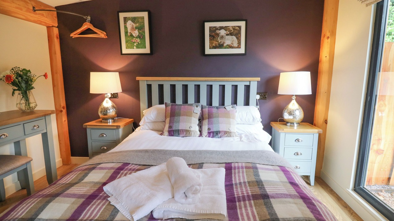 Photo of Others in Kingswood