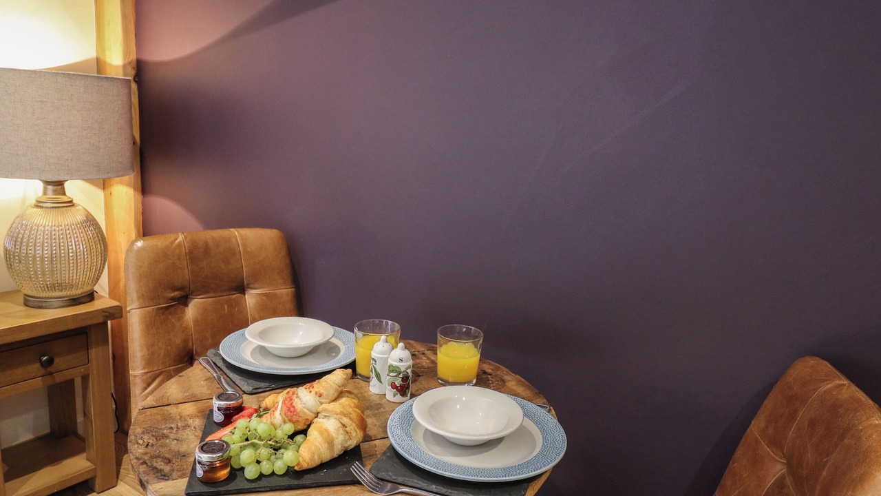 Photo of Others in Kingswood