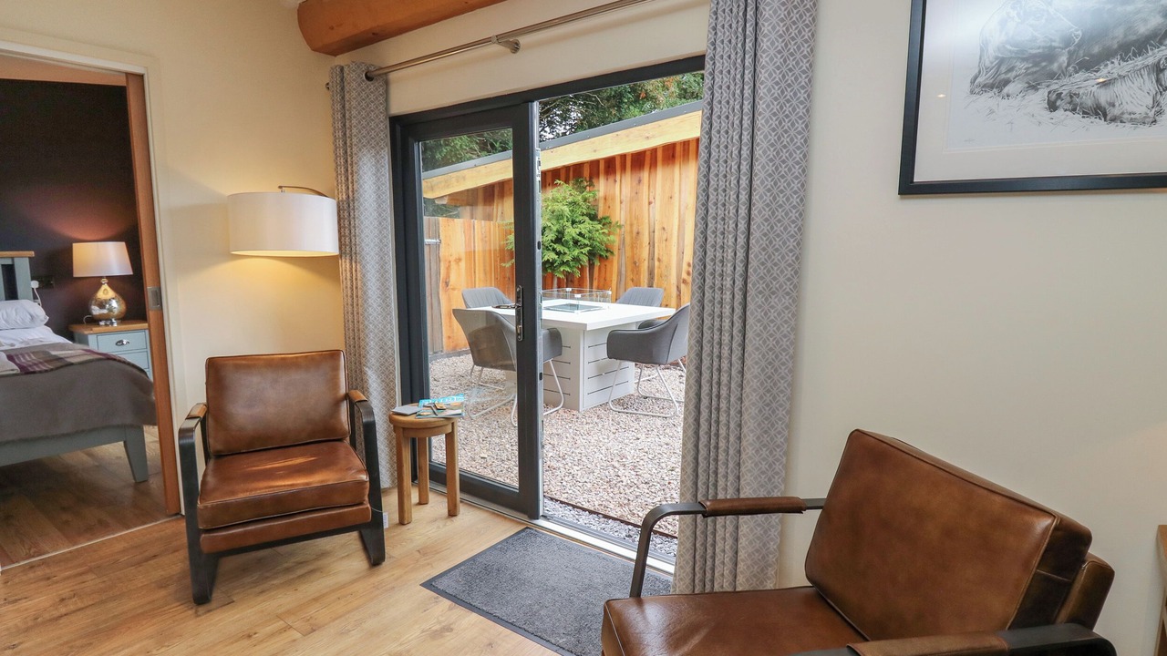 Photo of Others in Kingswood