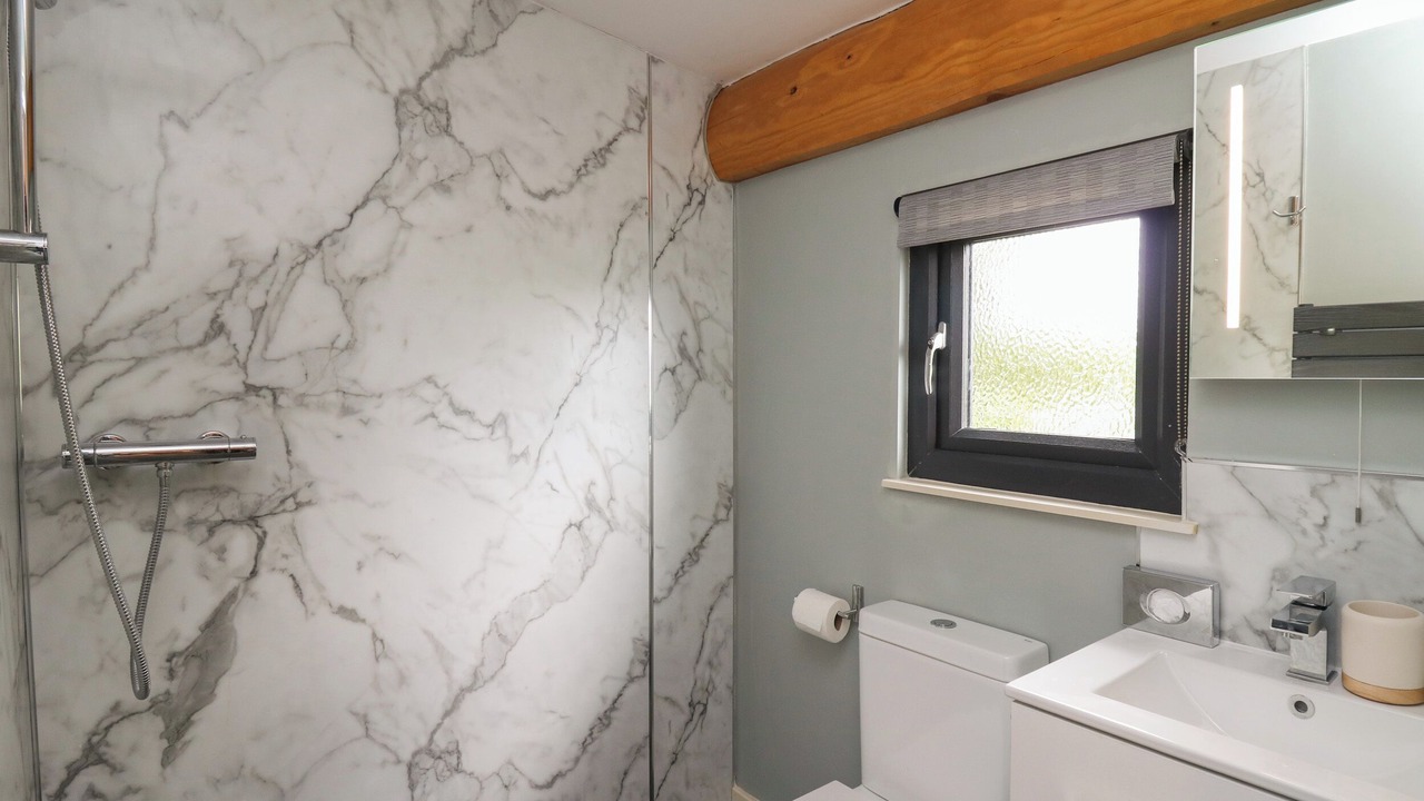 Photo of Others in Kingswood