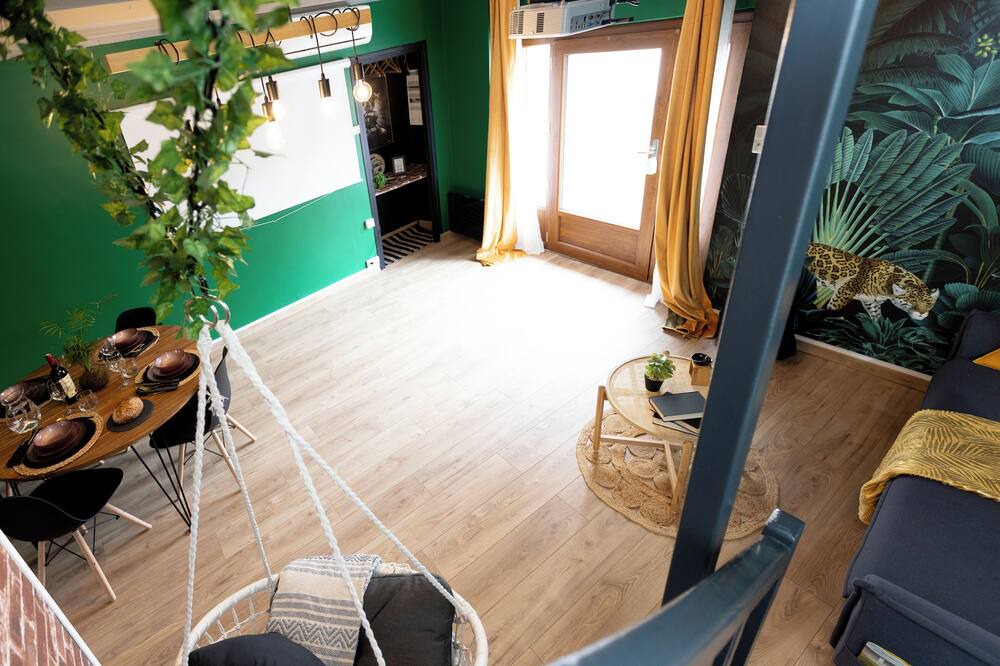 Photo of Livingroom in Montbrison