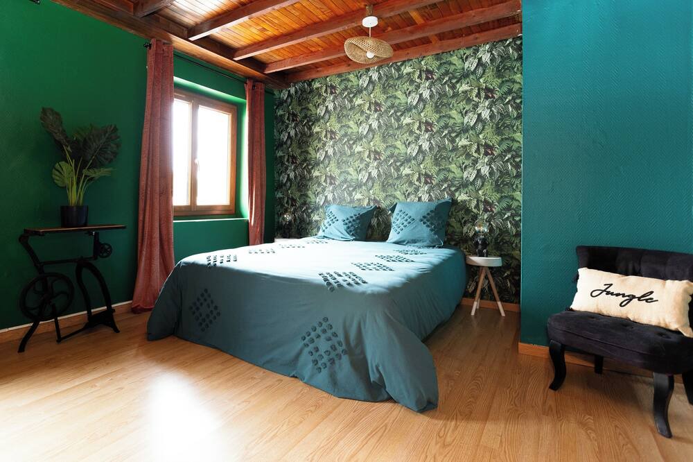 Photo of Bedroom in Montbrison