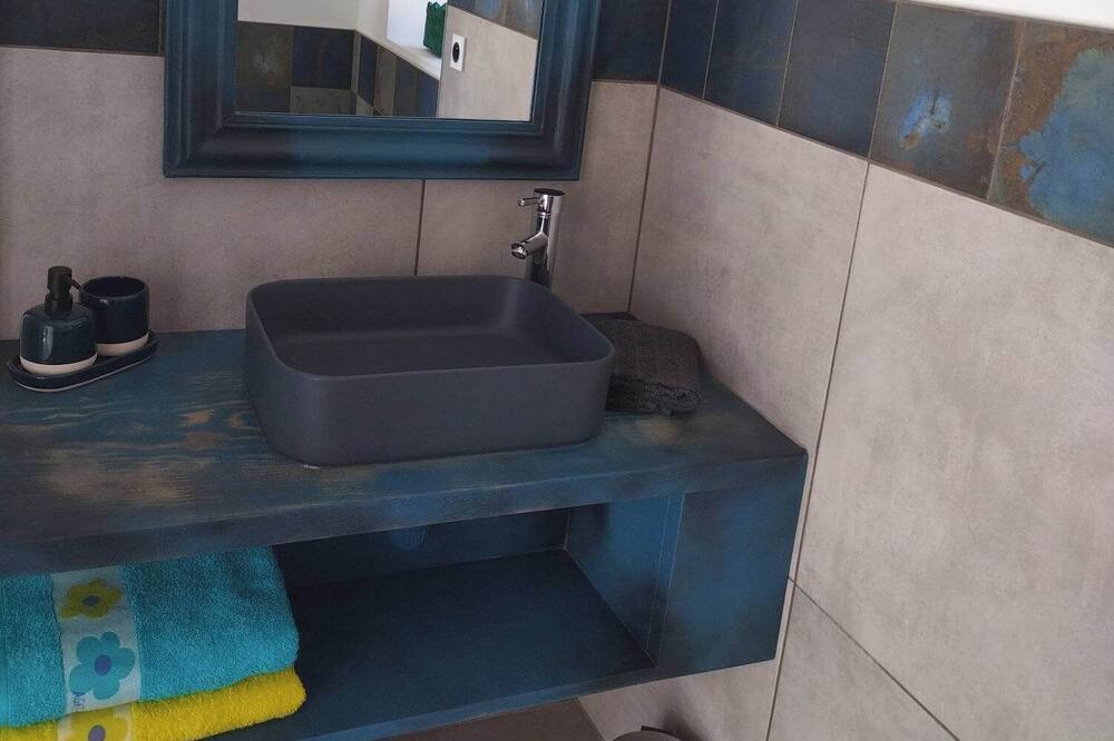 Photo of Bathroom in Fougere