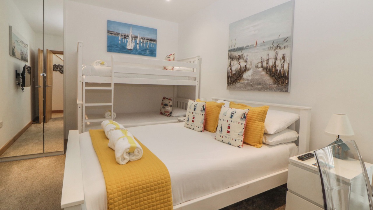 Photo of Others in Challaborough