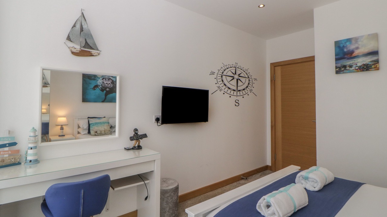 Photo of Others in Challaborough