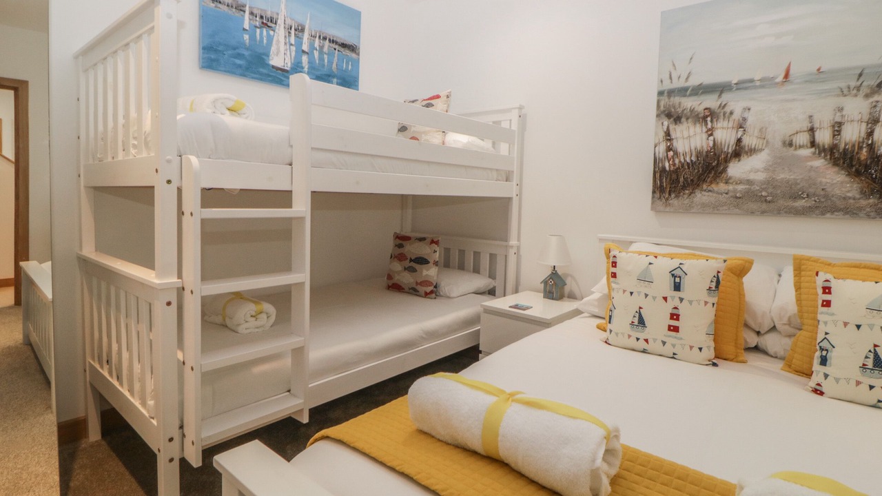 Photo of Others in Challaborough