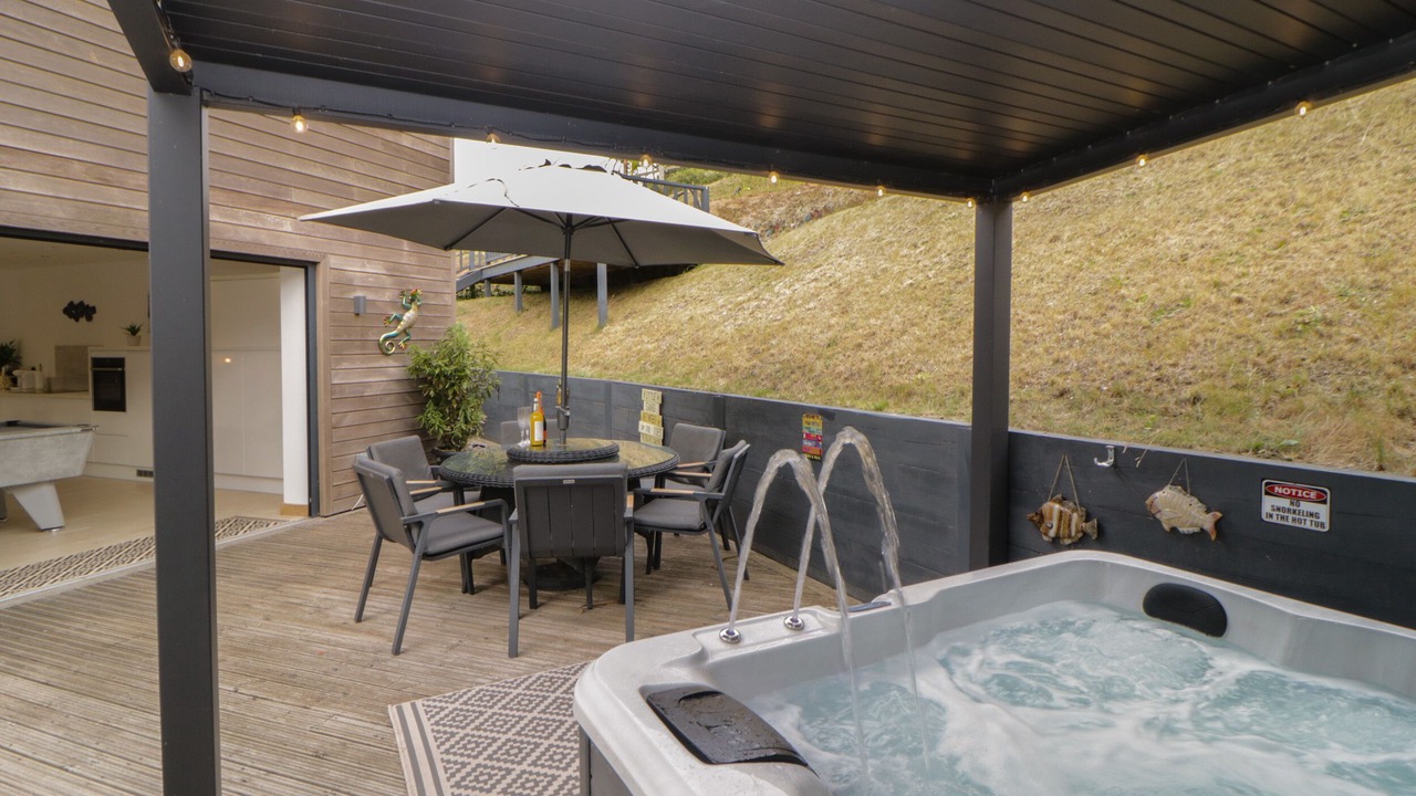 Photo of Others in Challaborough