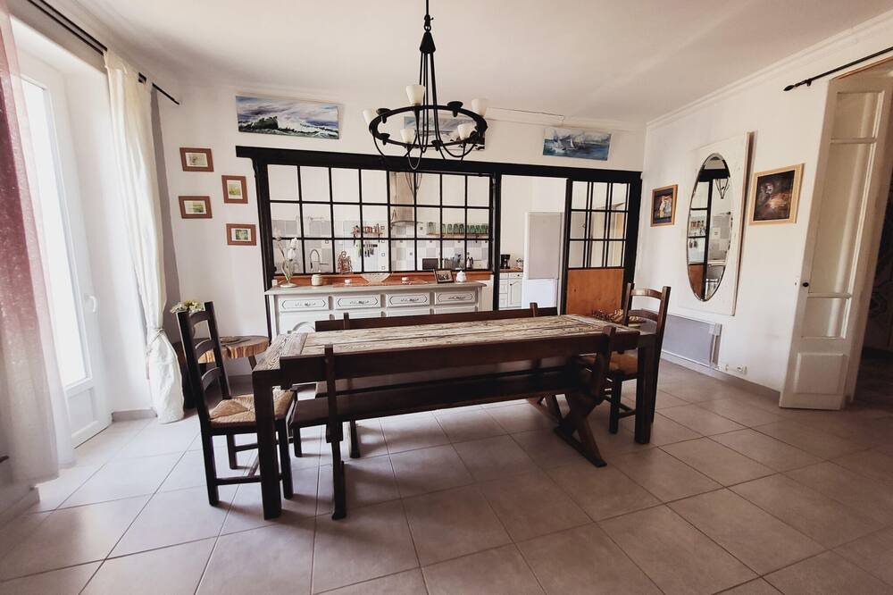 Photo of Livingroom in Saint-Ambroix