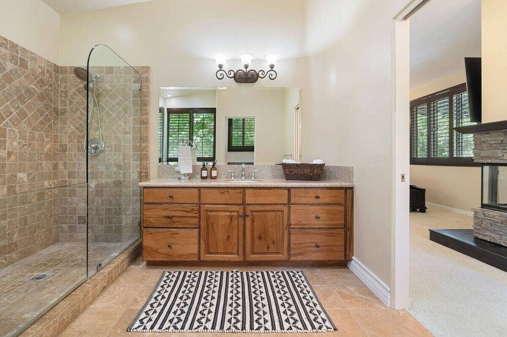 Photo of Bathroom in Monrovia