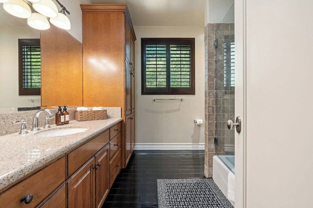 Photo of Bathroom in Monrovia