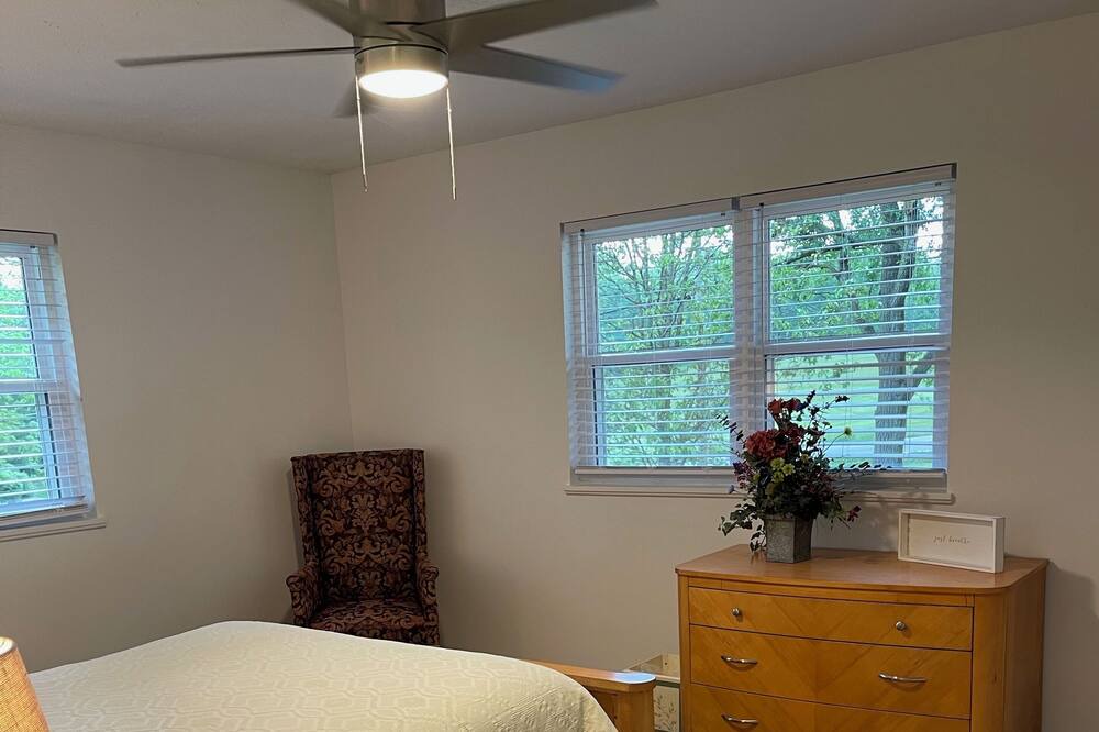 Photo of Bedroom in Turners
