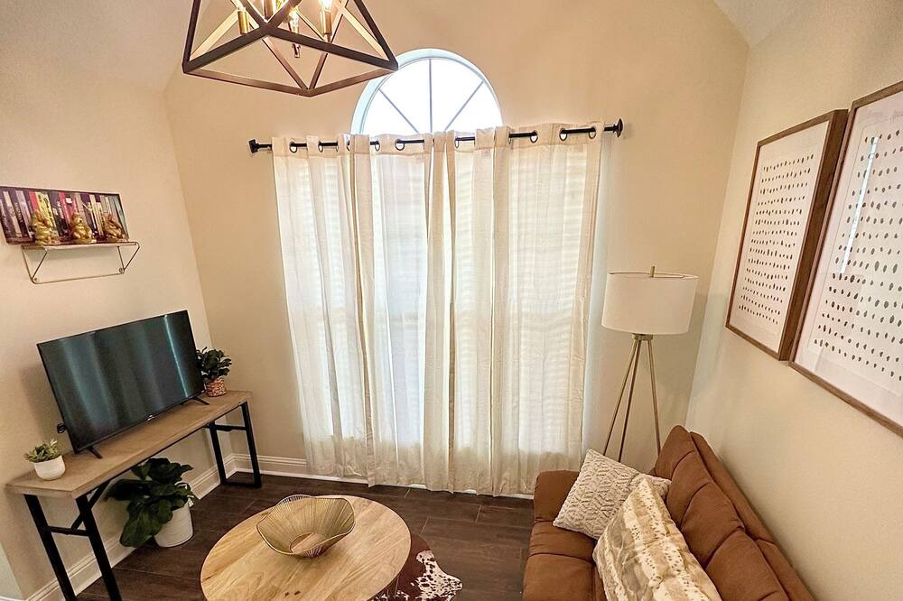 Photo of Livingroom in Denham Springs
