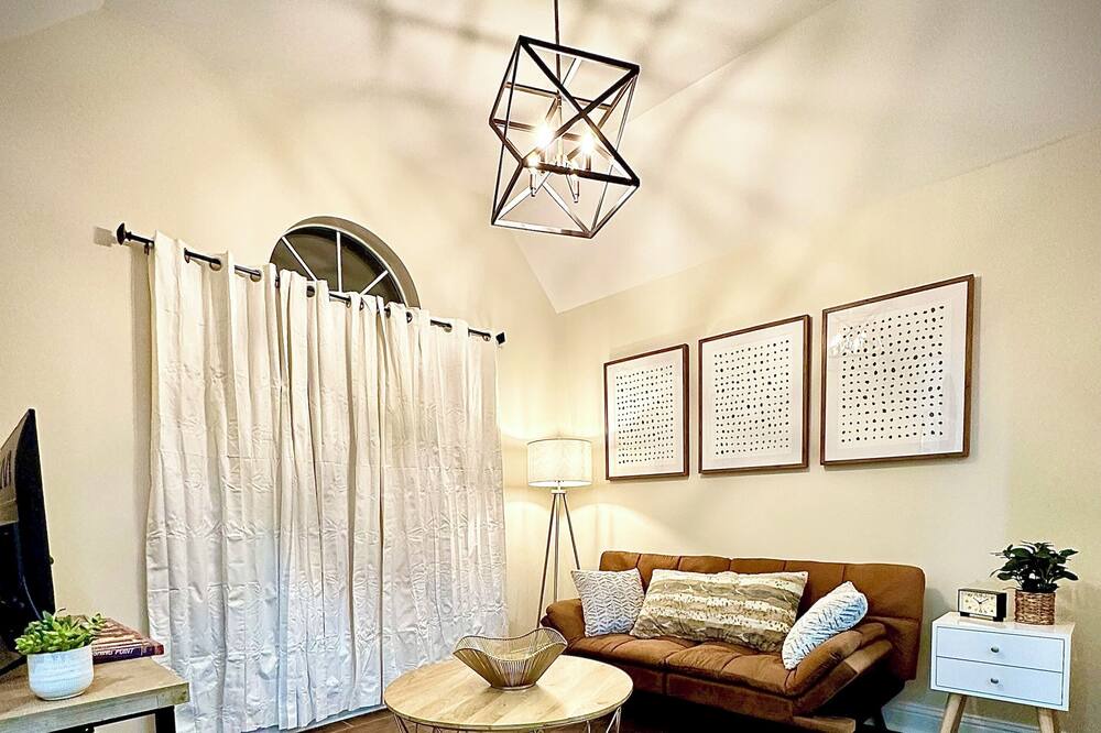 Photo of Livingroom in Denham Springs