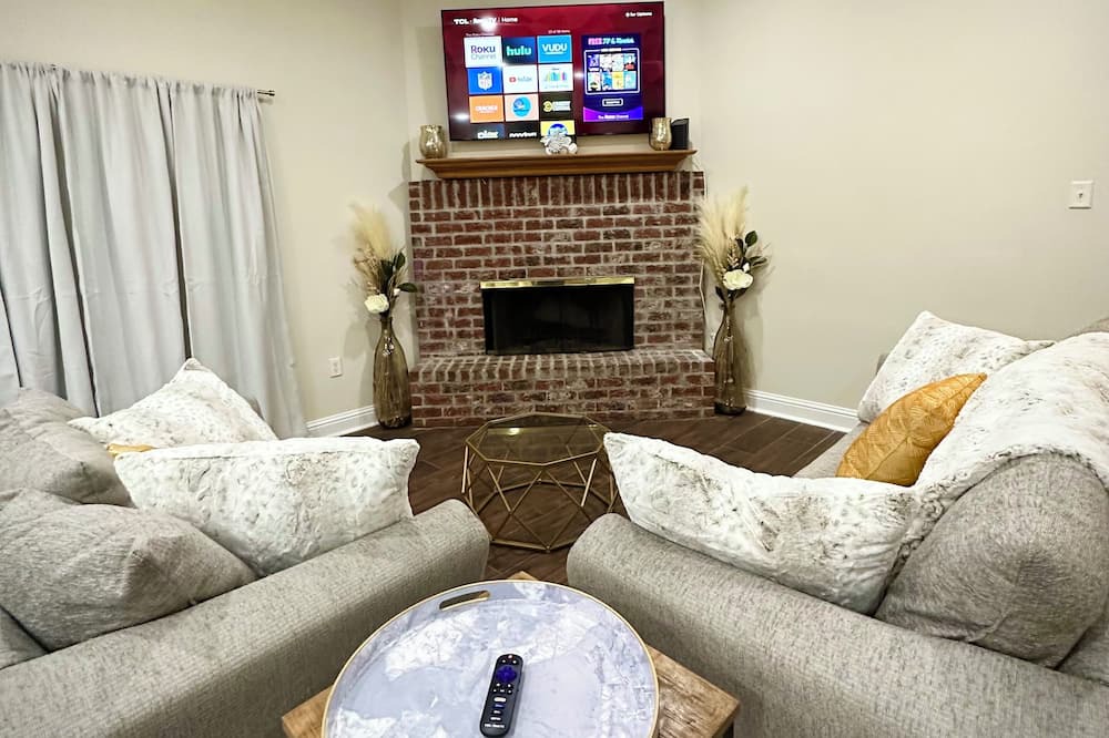 Photo of Livingroom in Denham Springs