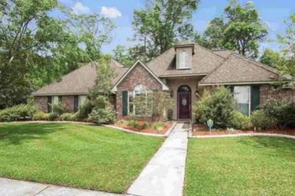 Photo of Outdoor in Denham Springs