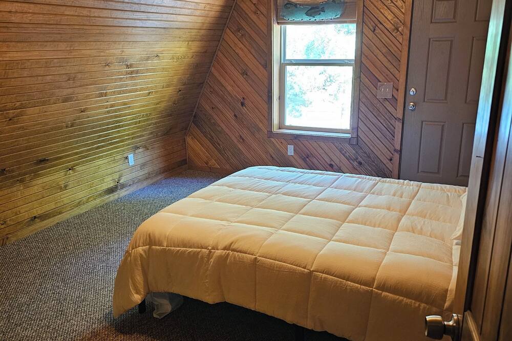 Photo of Bedroom in Hoyt