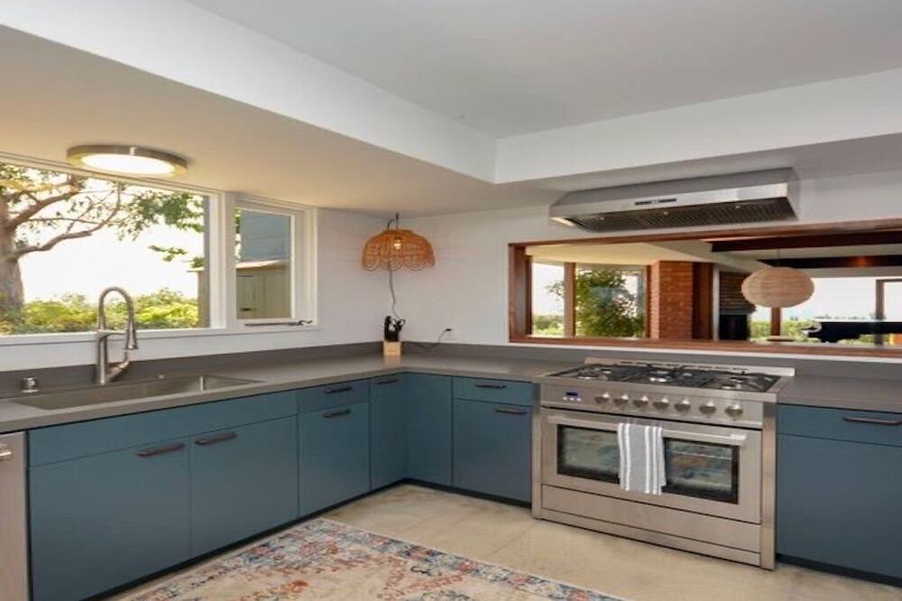 Photo of Kitchen in Beverly Glen