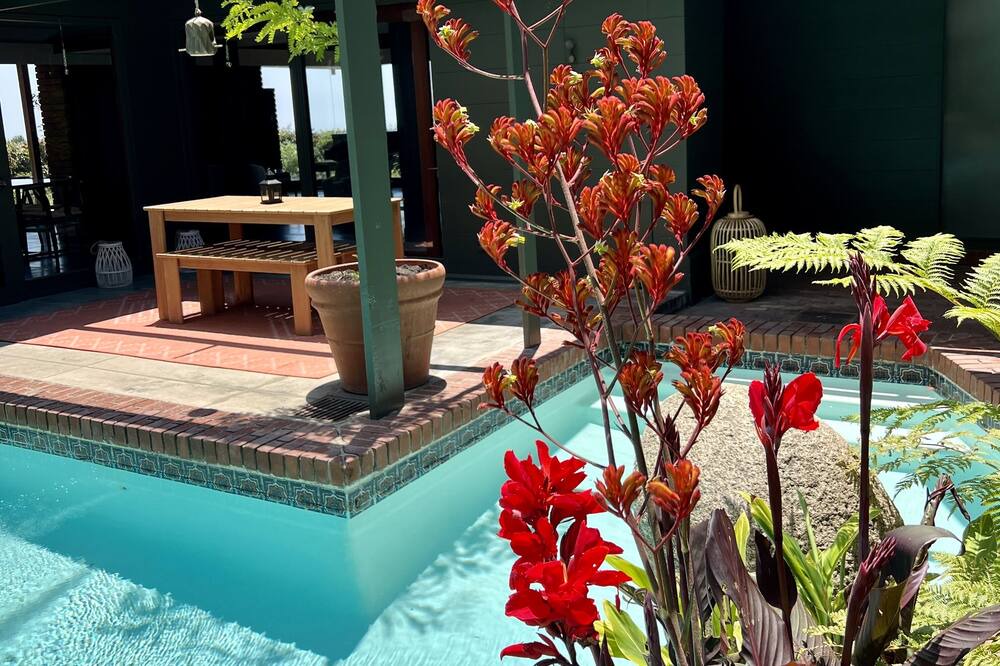 Photo of Outdoor in Beverly Glen