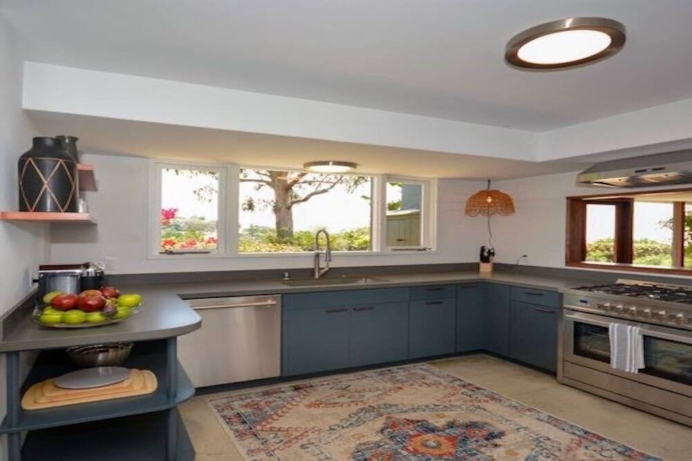 Photo of Kitchen in Beverly Glen