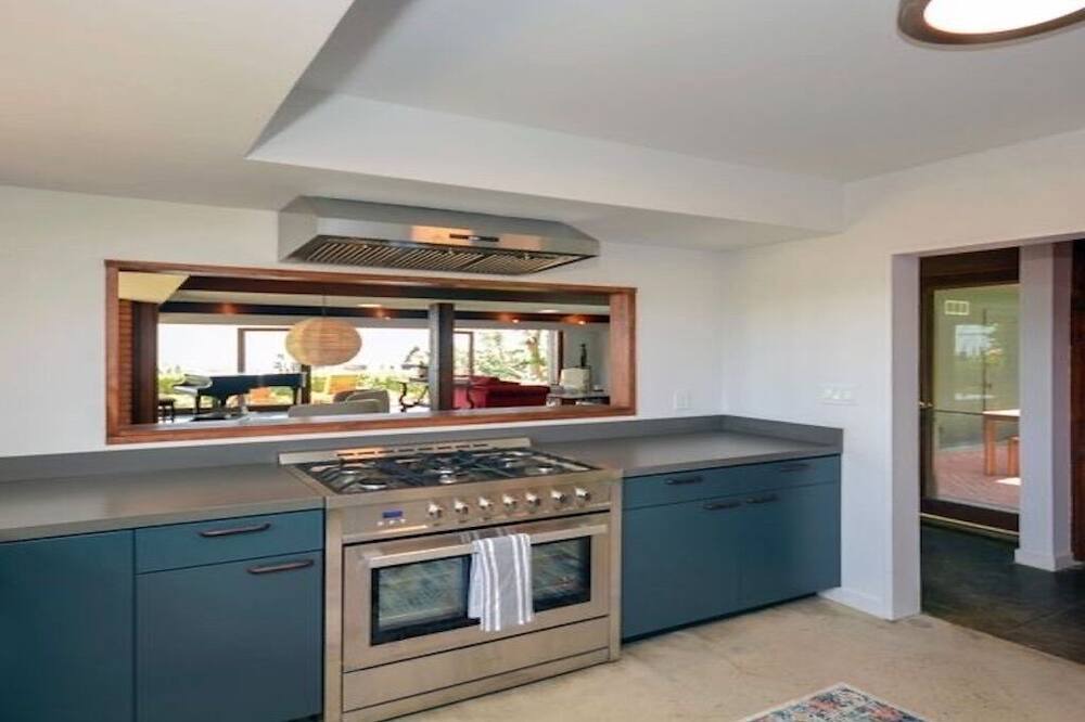 Photo of Kitchen in Beverly Glen