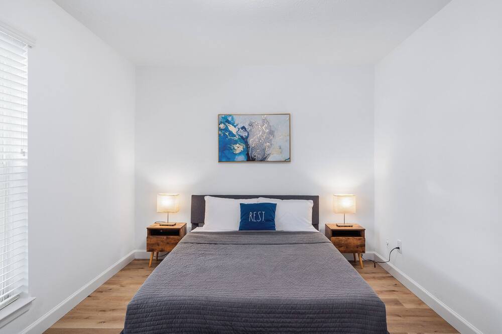 Photo of Bedroom in Clodine