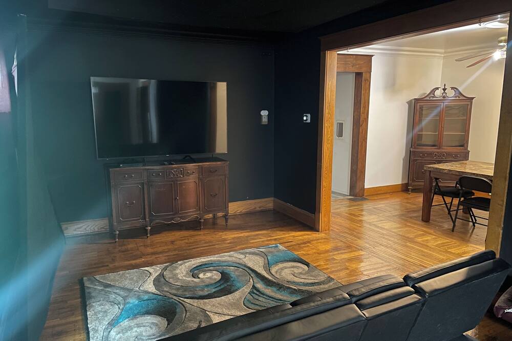 Photo of Livingroom in Forestville