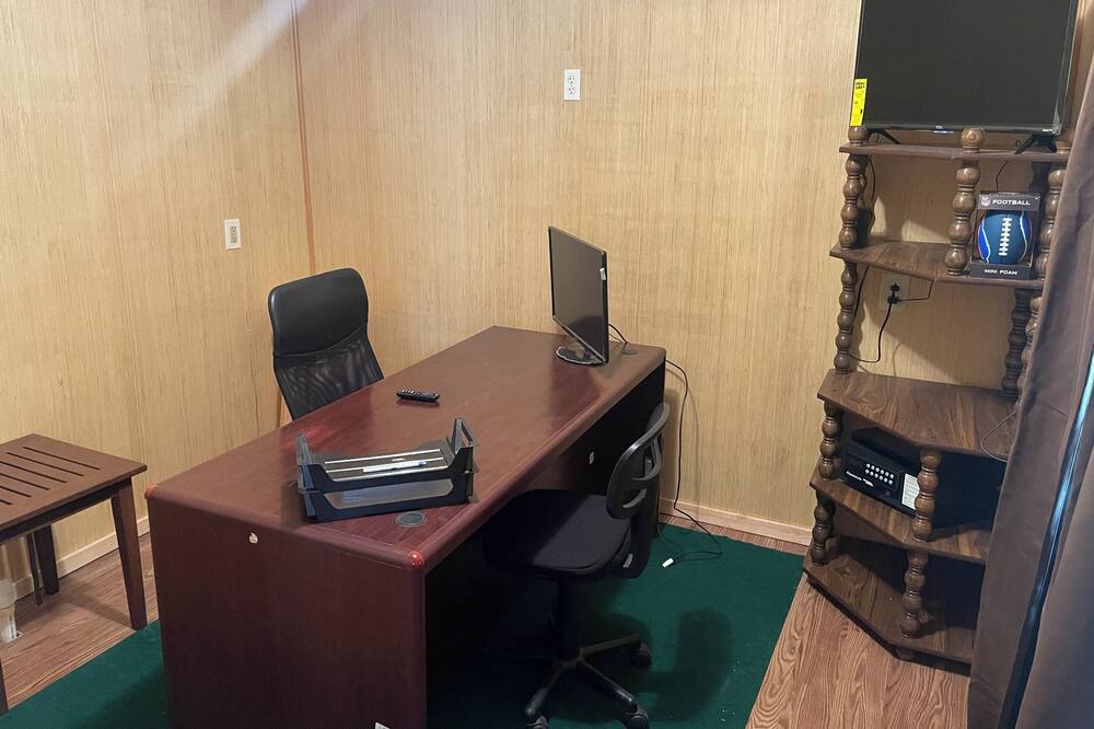 Photo of Bedroom in Forestville