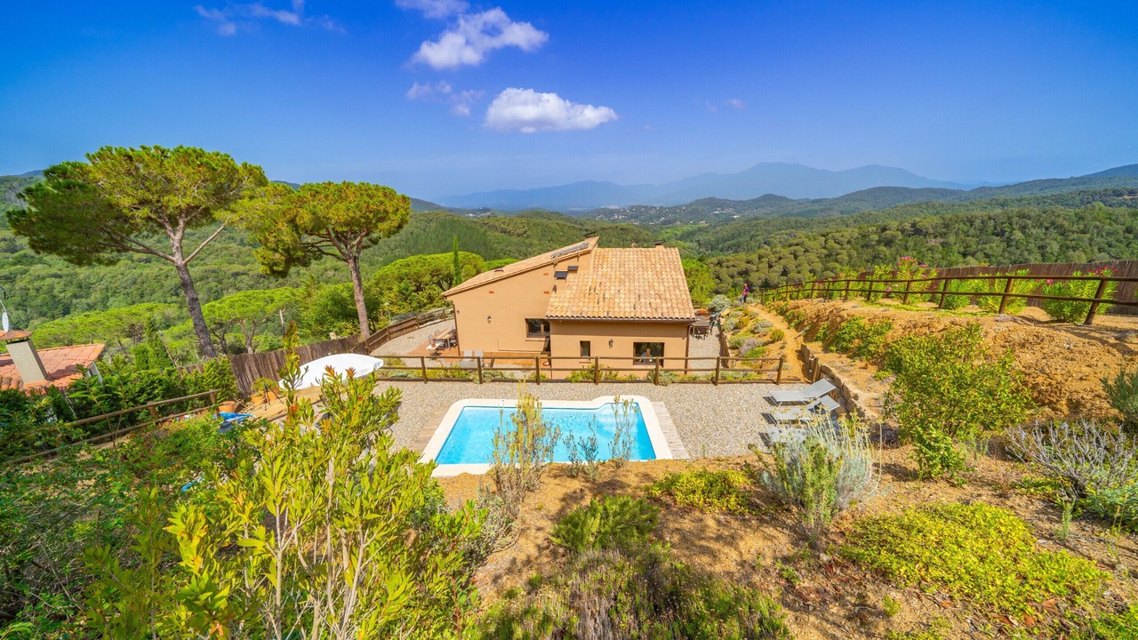 Photo of Outdoor in Collsacreu