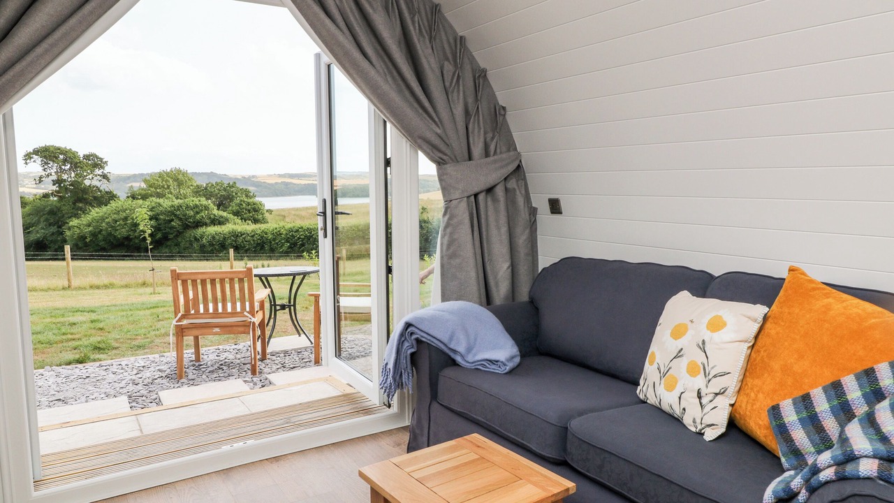 Photo of Livingroom in Saltash