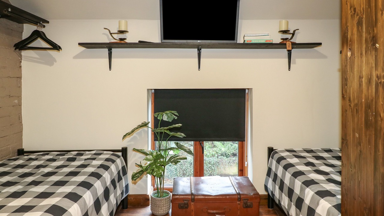 Photo of Others in Checkley