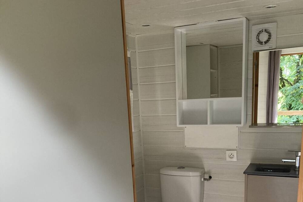 Photo of Bathroom in Chanzeaux