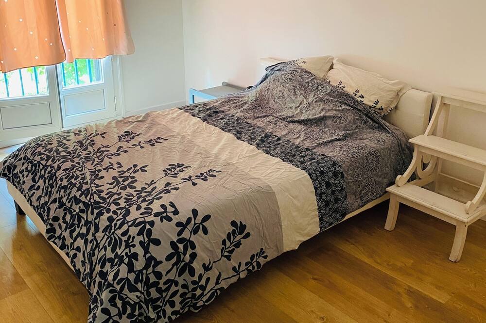 Photo of Bedroom in Rueil-Malmaison
