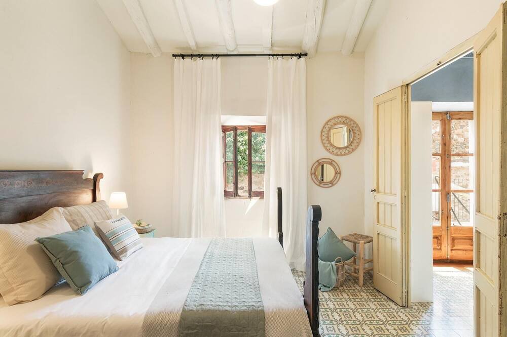 Photo of Bedroom in Garriguella